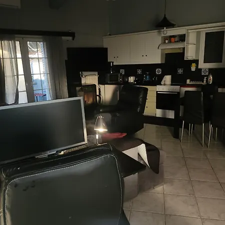 Apartment Jim Villa6family Wi-fi 500 With Its Own Yard Kastro-Kyllini