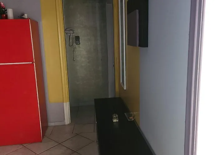 Apartment Jim Villa6family Wi-fi 500 With Its Own Yard *